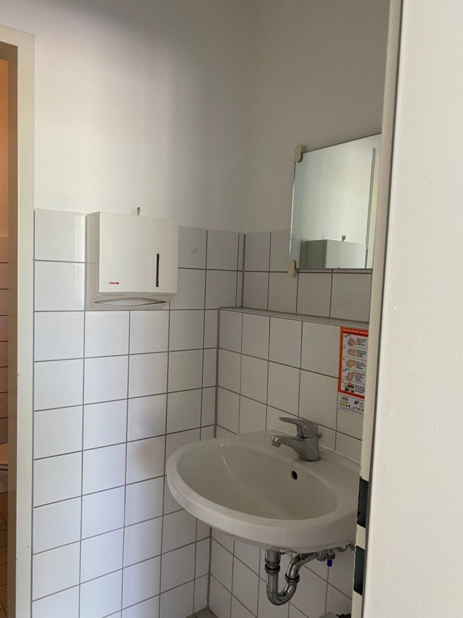 Waschbecken im Gewerberaum Ladenlokal Panketal