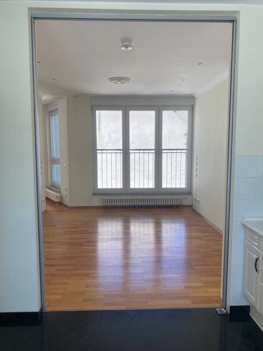 Blick von K�che ins Esszimmer Dachgeschosswohnung Berlin