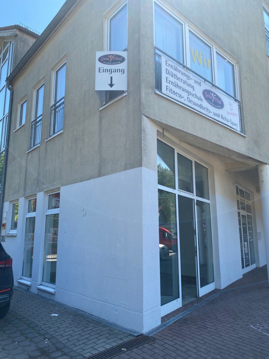 Hausansicht_ Ladenlokal Panketal