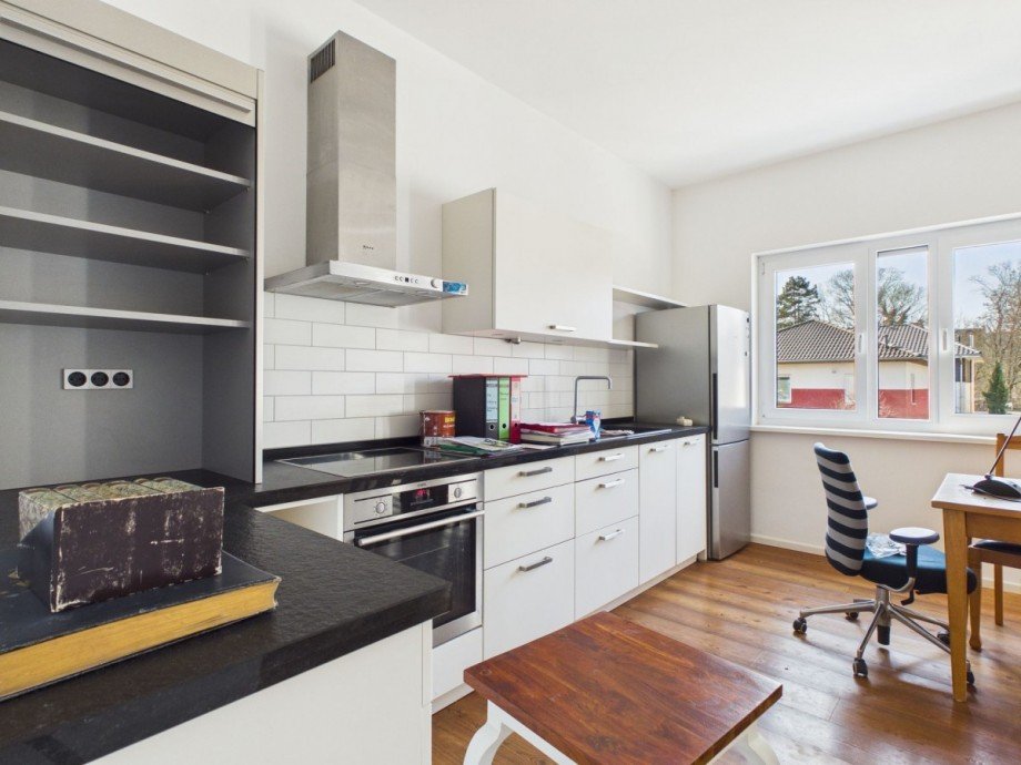 Moderne Einbauk�che Etagenwohnung Berlin