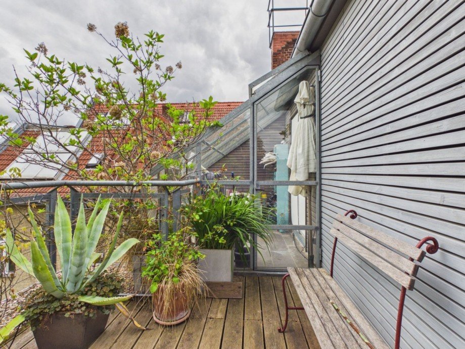 Blick aufs Gew�chshaus Dachgeschosswohnung Berlin