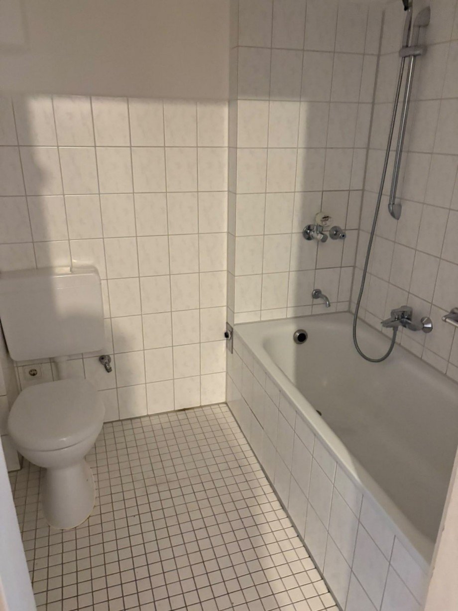 Badezimmer mit Badewanne Wohnung Hannover